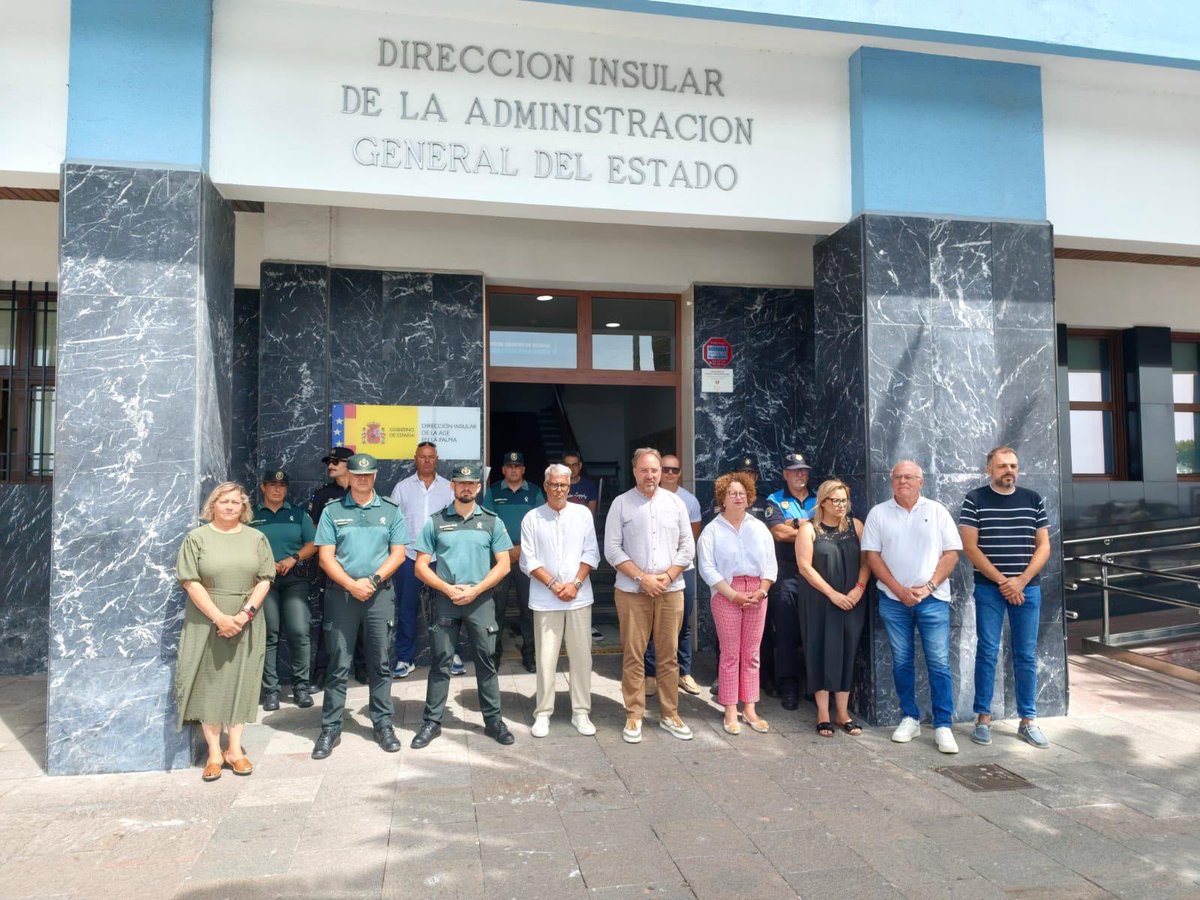 DgCanarias's tweet photo. 🟣Desde La Palma, El Hierro y La Gomera, las Direcciones Insulares de la AGE también se han sumado al rechazo por los últimos asesinatos machistas en nuestro país https://t.co/nHYsZm0JW2
