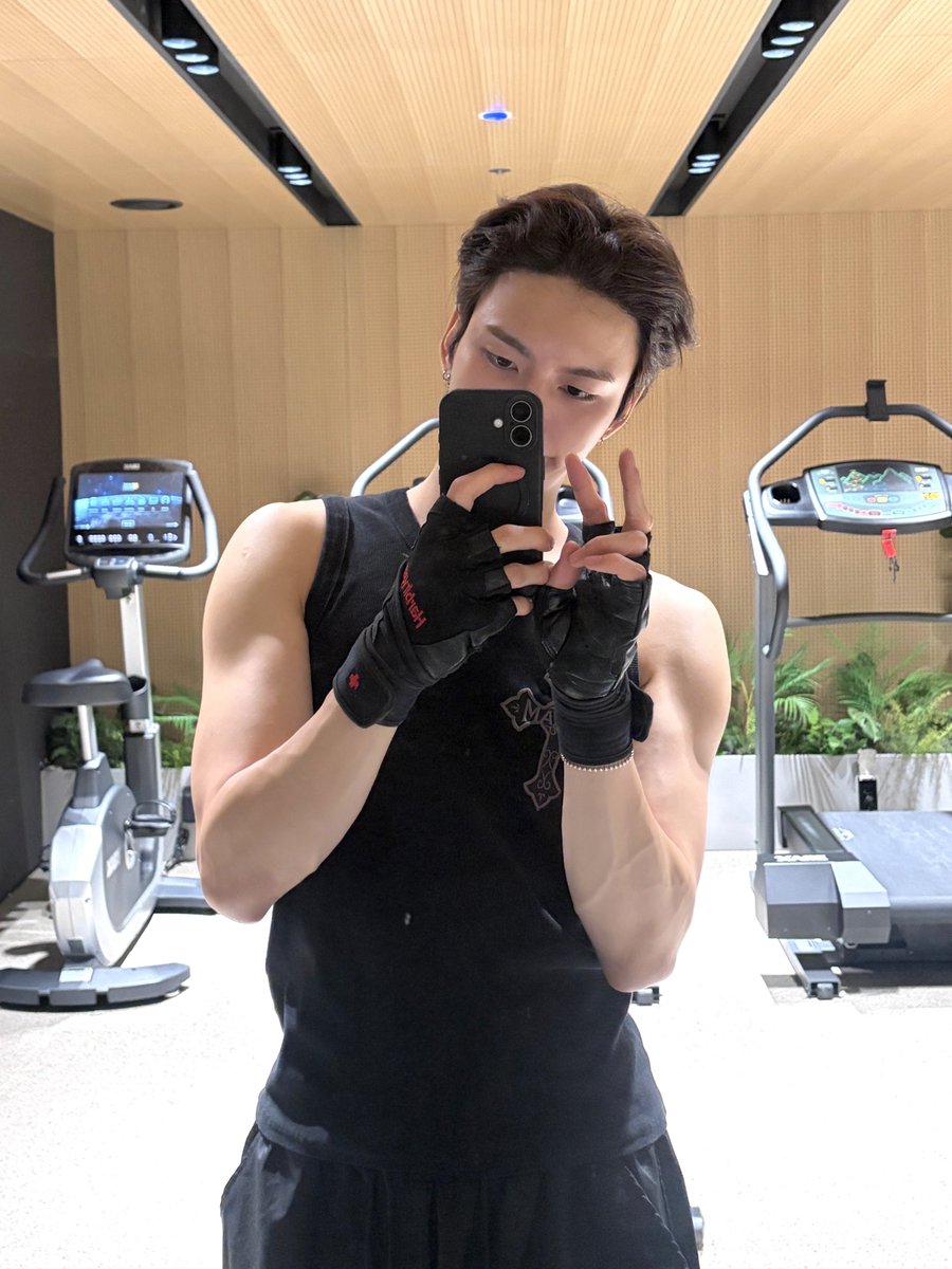 odebbl's tweet photo. 💌 260722 10:59-11:00 PM

📸📸📸📸
🦊 oh-woon-wan
🦊 this time with a bit of variety

🦊 (the photos are varied) https://t.co/JEcuNt9raC