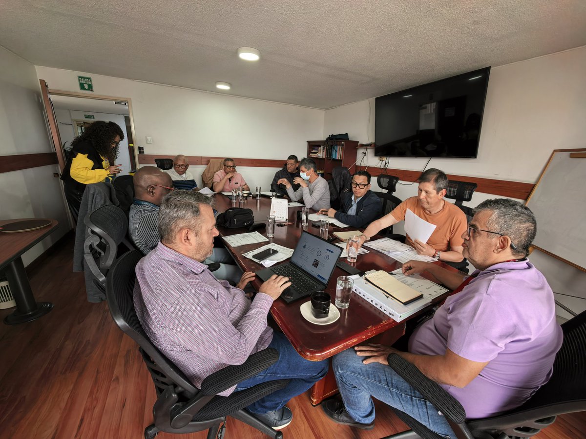 anebrecol's tweet photo. Realizamos nuestra reunión de Junta Directiva Nacional del mes de Julio https://t.co/qKK4SeWTMb