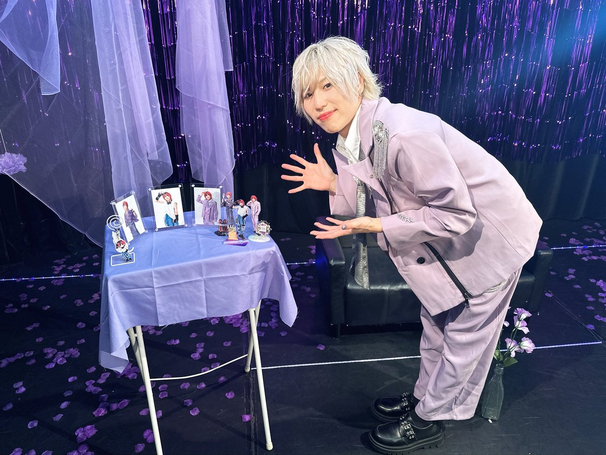 shodu_ub's tweet photo. 『三輪翔志birthday event2026』

凄い時間かけて準備してきましたが
当日になるとあっという間で
夢でもみてたのかなって気持ちです。

それにしても最高な時間でしたっ

来年の自分にハードル上げまりっ！
32歳頑張るからねっ😈

本当にありがとう。 https://t.co/vmKhXY86Es