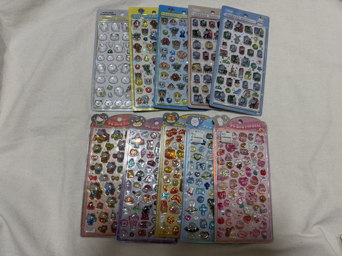 _ishin_01's tweet photo. 【買取・交換】
シール ボンボンドロップ ボンドロ プチドロ 立体 オリジナル たまごっち ちいかわ お茶犬 ノンタン しずくちゃん

譲):画像1~3枚目

求):定価+梱包費(50円)+送料
1枚目は、2.3枚目から各1点以上

ご気軽にお声がけください！

郵送📮 https://t.co/0DhLnmRZiL