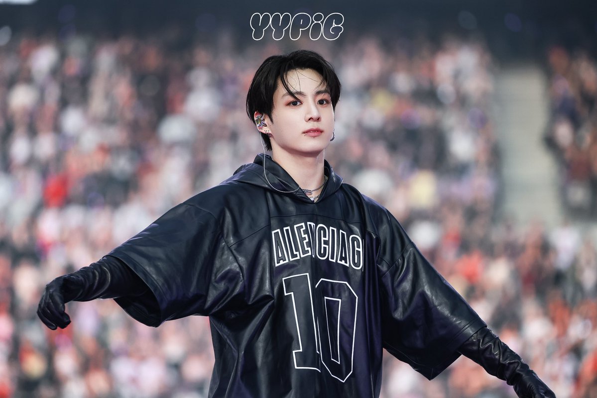 YYPIG97's tweet photo. 260718 PARIS DAY2

🤖

 #정국 #JUNGKOOK 
#BTS 
#BTS_WORLDTOUR_ARIRANG
#BTS_WORLDTOUR_ARIRANG_PARIS https://t.co/1Xjk4zotJx