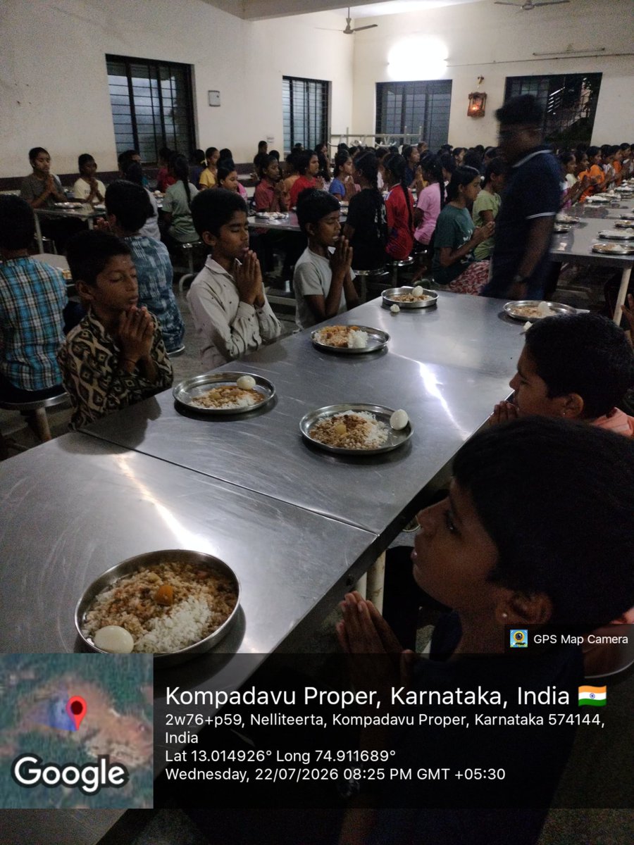 146Mdrs's tweet photo. Dinner 
#SocialAudit_SWDMeals #SocialWelfare_Karnataka https://t.co/GLxsFzjfsS