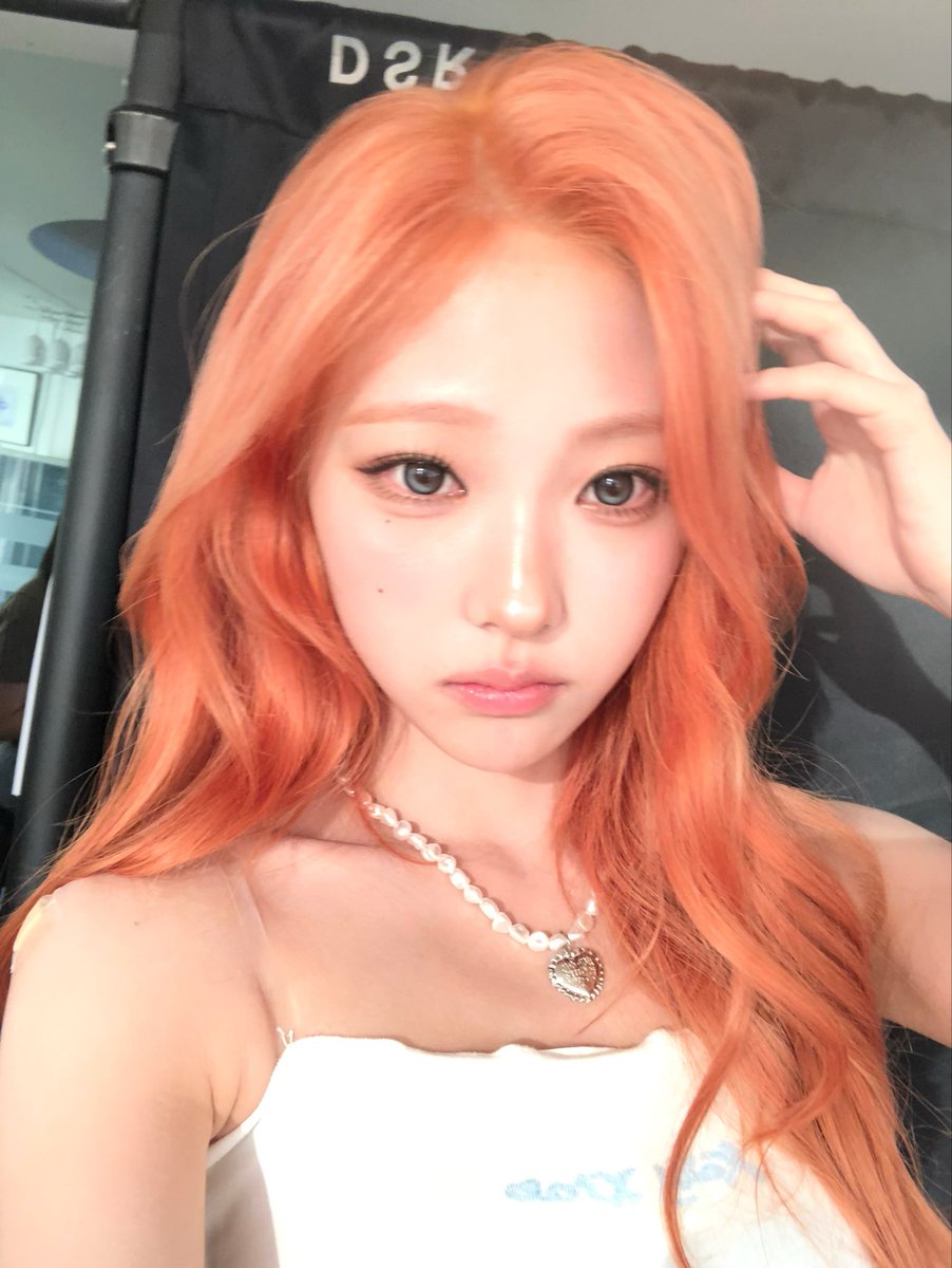 nyutellapics's tweet photo. #stella weverse update 𑣲₍^. .^₎⟆⋆｡˚ https://t.co/SUfb9nFcKU
