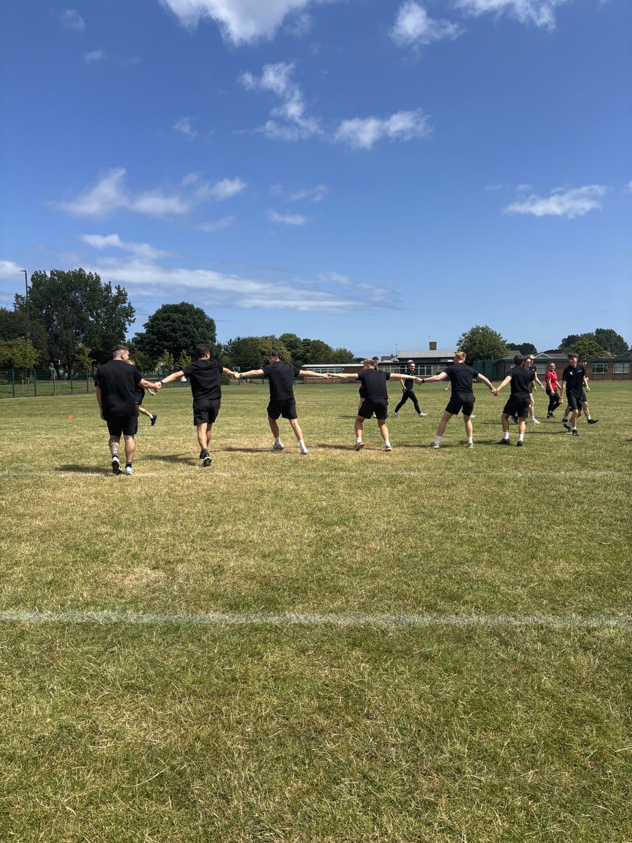 GreatNorthSCITT's tweet photo. On World Brain Health Day, we recognise the importance of training our future teachers of PE to be aware of the neurological impact of repeated head impact in PE and sport. Trainees have been fortunate enough to work with @headsafecharity in learning how to develop safer practice https://t.co/Eu0l2LEnDf