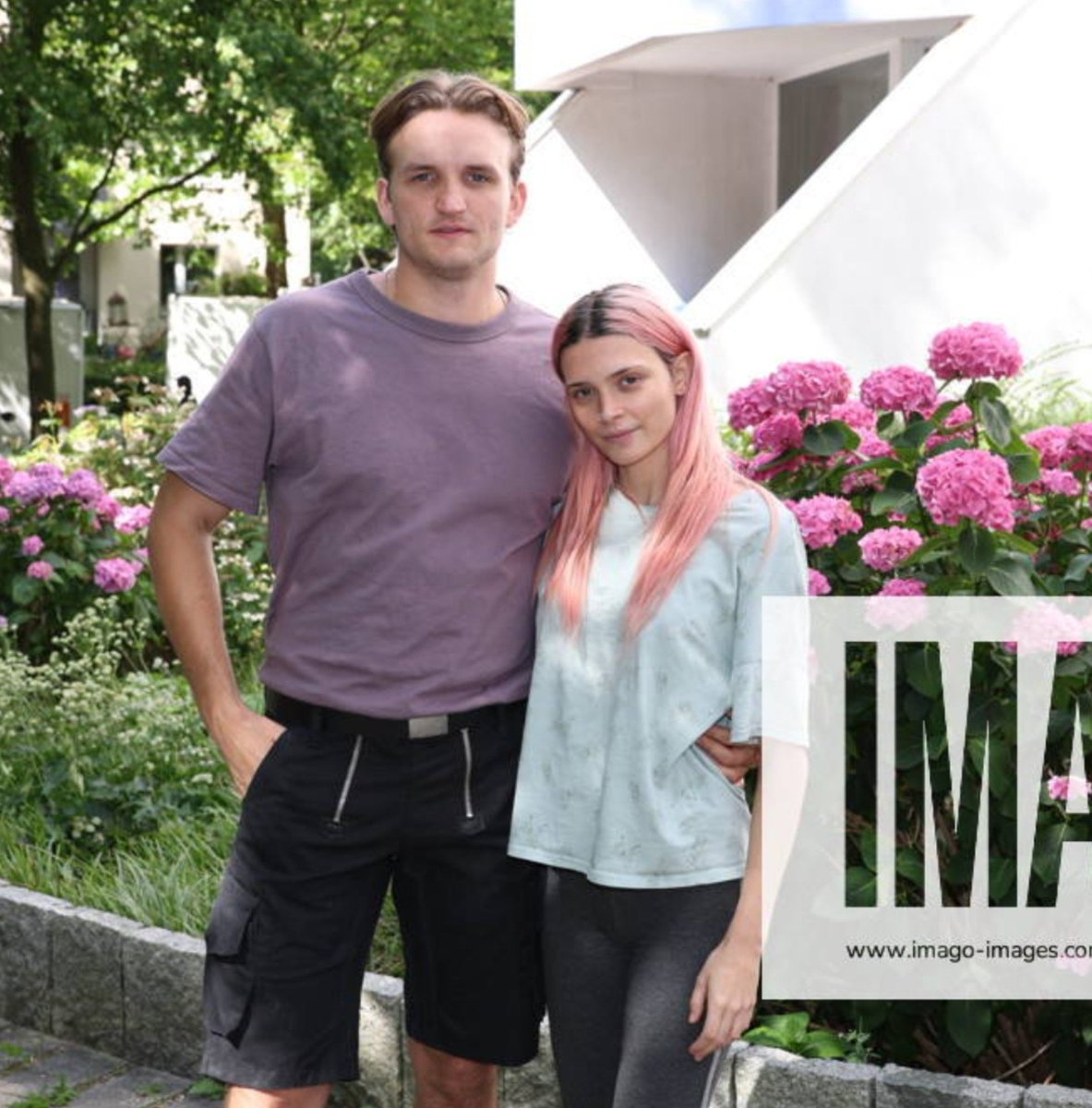 bestofharriet's tweet photo. Harriet and Ludger Bökelmann for the upcoming film "Mama?" https://t.co/siXgf96wE4