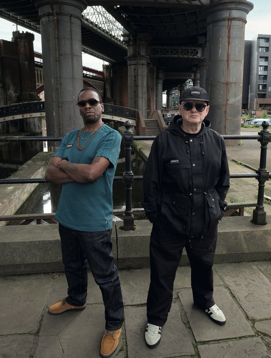 ShaunryderX's tweet photo. Shaun Ryder and Kermit for adidas SPZL x END
Black Grape photographed by Jamil GS
Adidas SPZL x END. launched on Friday 17th July at all END. stores & https://t.co/DMr7eAeefV
#BlackGrape #AdidasSPZL #ENDClothing https://t.co/XfWX4GnFSF