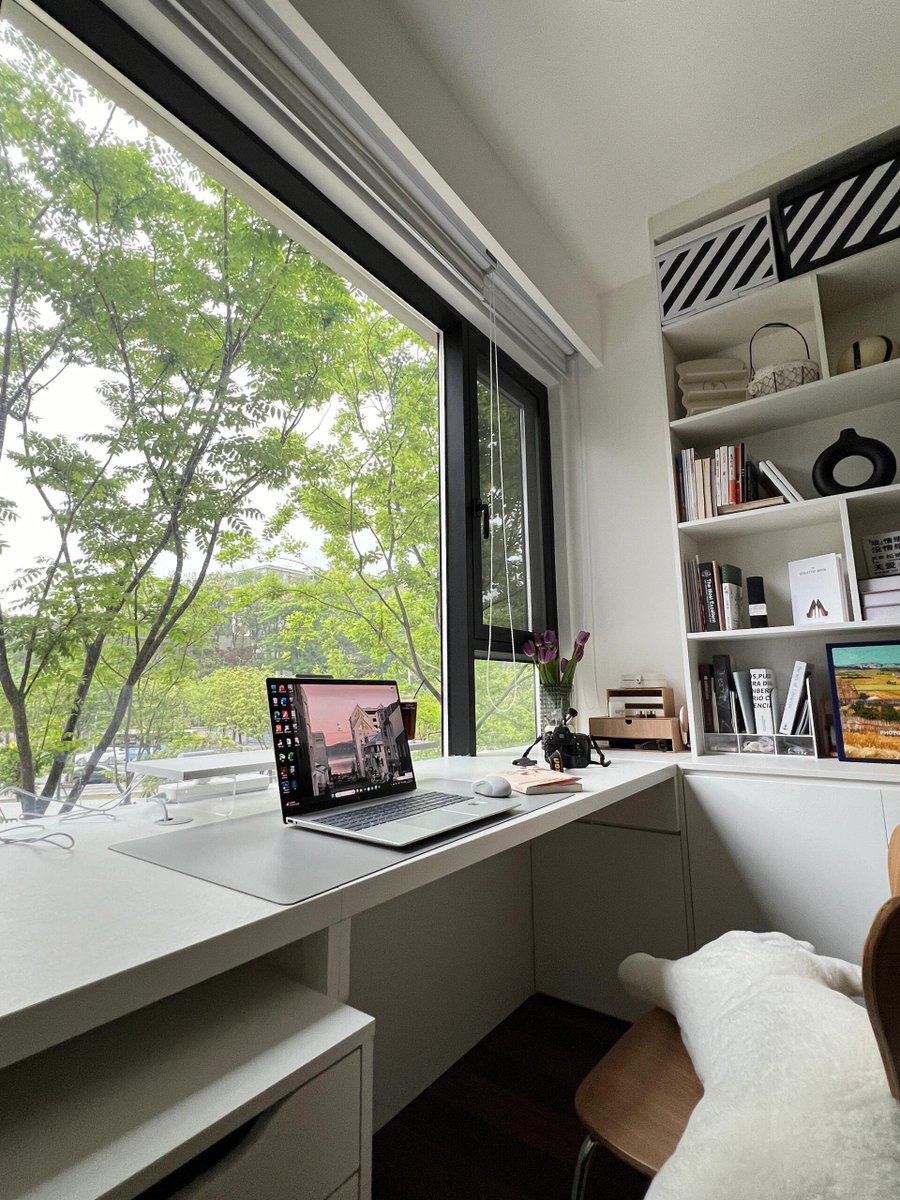 DFreisl's tweet photo. Just swapped my 9-to-5 desk commute for a morning walk with my dog and a tiny home office by the window—small shift, huge daily joy upgrade.， https://t.co/ePlvP2tuth