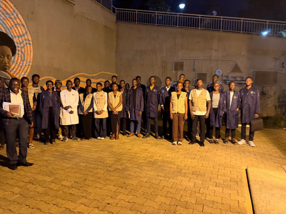 ProfNawangwe's tweet photo. I thank the Hon. Jonard Asiimwe, Minister of Science, Technology and Innovation for a very successful maiden visit to Makerere University.  The Minister toured hundreds of innovations and interacted with the students and innovators, and he m encouraged them to do more. https://t.co/QYevcFeFS1