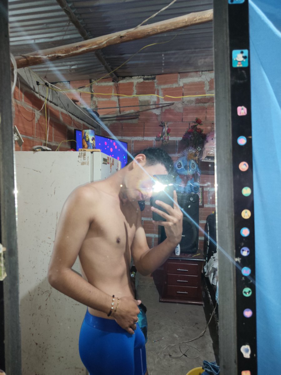 Andrres_15's tweet photo. @EventosGayMed 🔥💙 https://t.co/WwiqQC1z2D