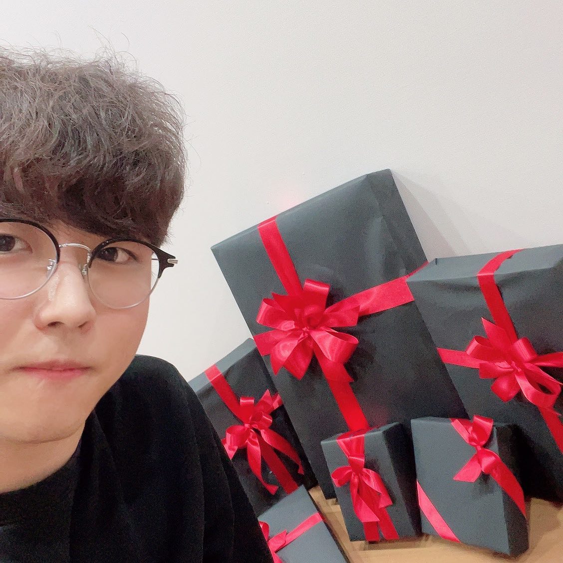 roach_0131's tweet photo. 찾아와 주신 분들,마음으로 함께해 주신 분들 모두 감사합니다. https://t.co/sIiaxxcrC4