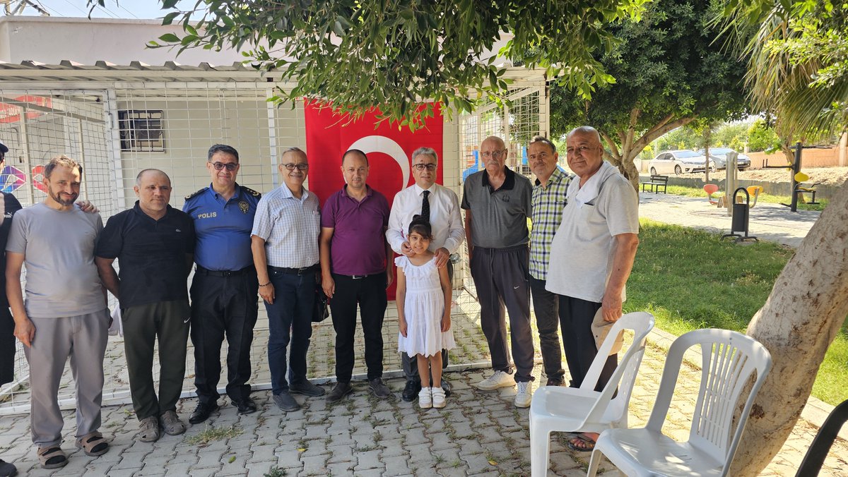 mezitlikaymkmlg's tweet photo. Kaymakamımız Murat ÖZTÜRK, Esenbağlar, Eski Mezitli, Akdeniz ve 75. Yıl Mahalle Muhtarlıklarını ziyaret ederek talepleri dinledi. https://t.co/KGt7dK91p9