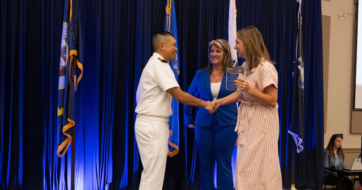 NAVSEACrane's tweet photo. Last week, we celebrated the incredible workforce at NSWC Crane during the 2026 Annual Command Awards! We honor our dedicated employees for their outstanding contributions to NAVSEA . ⚓  

#NSWCCrane #NAVSEA #WarfighterReadiness https://t.co/wBFL5OCKx2