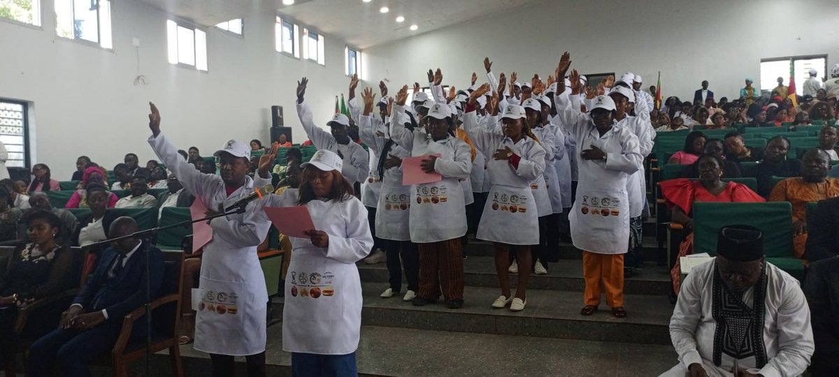 Minjec00237's tweet photo. Le 22 juillet 2026, le Ministre Mounouna Foutsou a présidé le lancement officiel de la troisième promotion de jeunes formés en boulangerie et pâtisserie à base de matières premières locales, à l'auditorium du Centre de référence du PRONEC-REAMORCE  à Nkolnda Yaoundé. https://t.co/cy8S46rexQ
