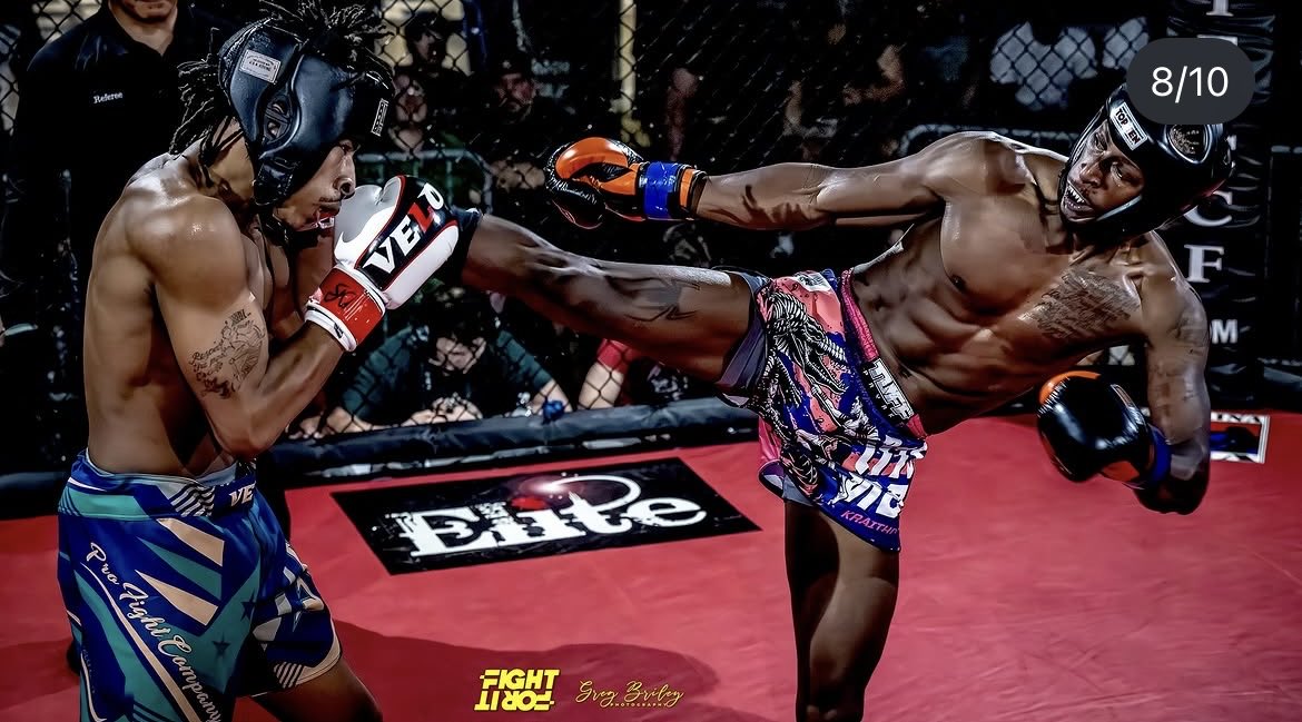TearanceD's tweet photo. 3rd amateur kickboxing fight #mma #kickboxing #muaythai #boxing #fight https://t.co/FRntCEflaV
