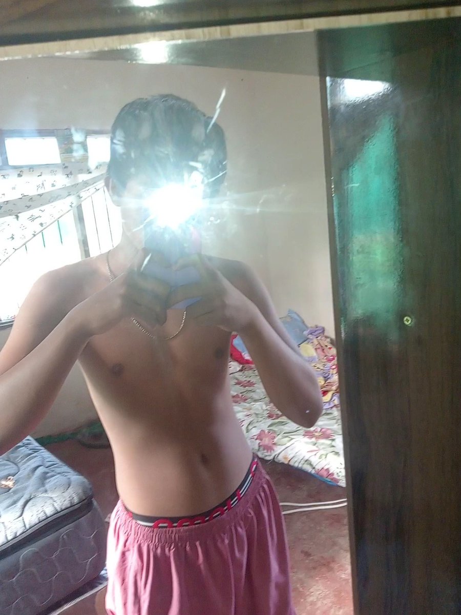 LChuvina44220's tweet photo. Alguien para tener sex de 🇧🇴🇳🇬🇬🇦 https://t.co/fwV14OvbB5