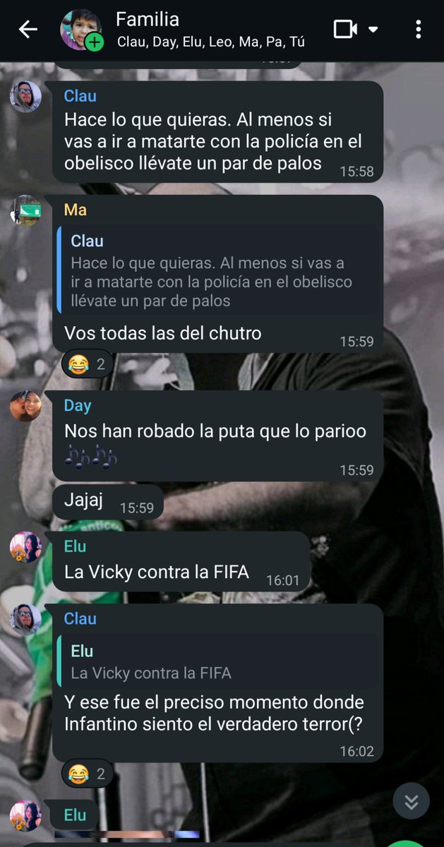_luuchyy's tweet photo. Mi mamá desde ayer nos está haciendo el día xq entró en las teorías conspiranoicas https://t.co/DiQU5ob60x