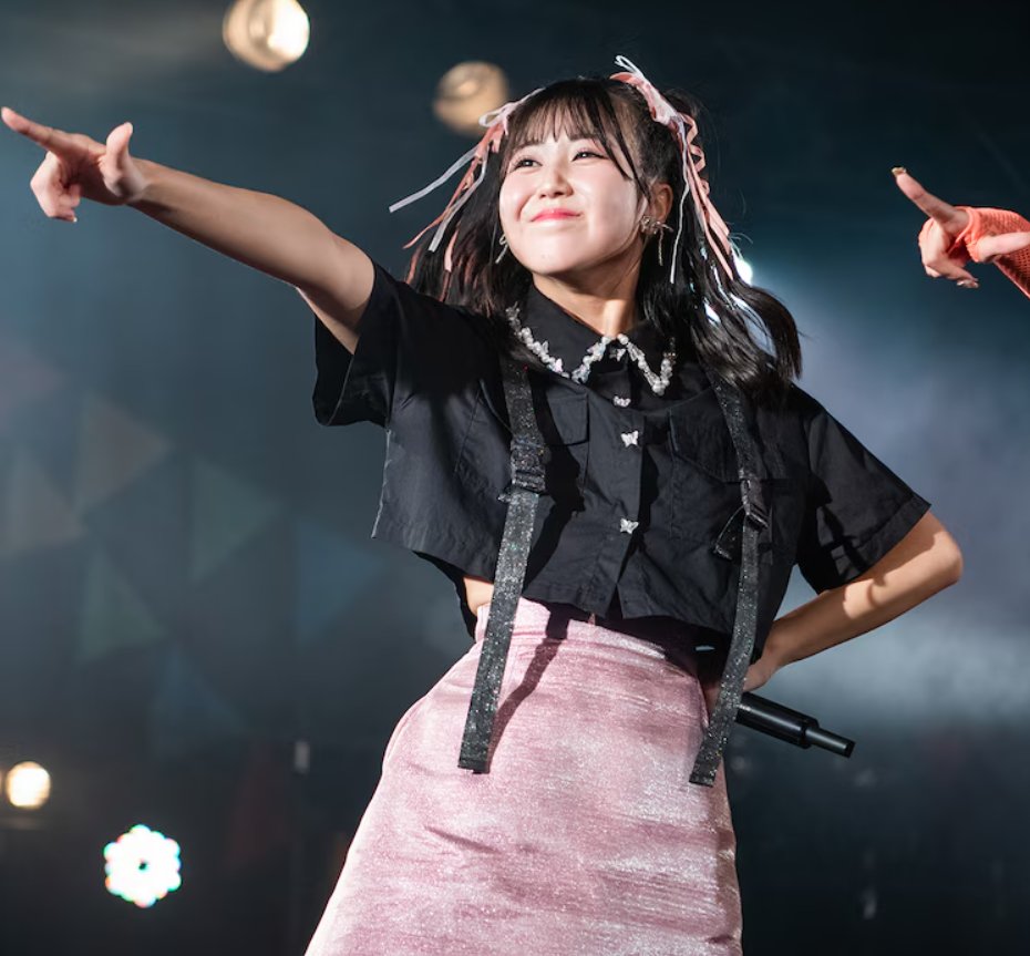 みなさまおはようございます😃🌞 今日はななみん22歳のバースデー。22