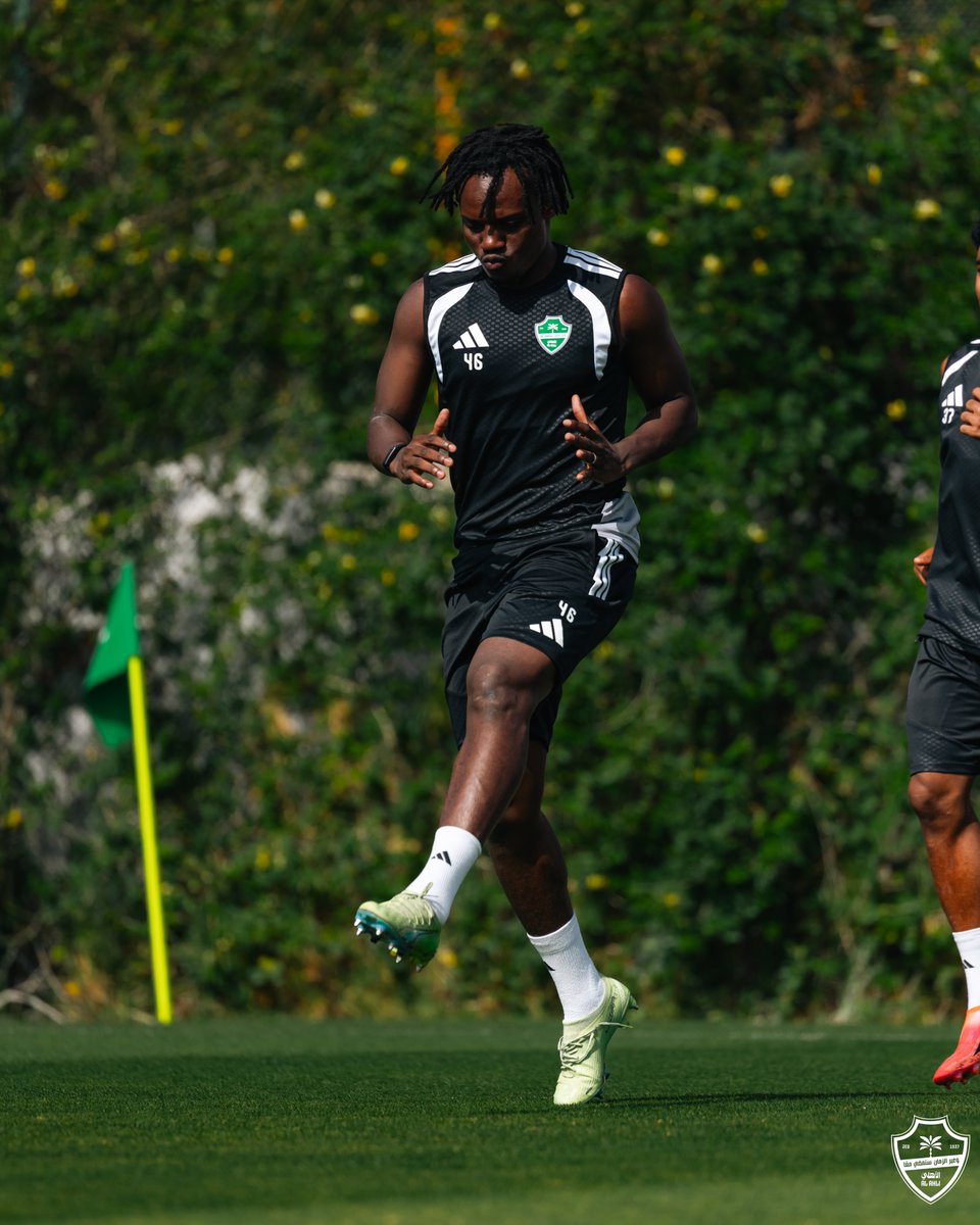 ALAHLI_FCEN's tweet photo. Continuous grind ⚽️📸

#AlAhli https://t.co/bt3xmubiHi