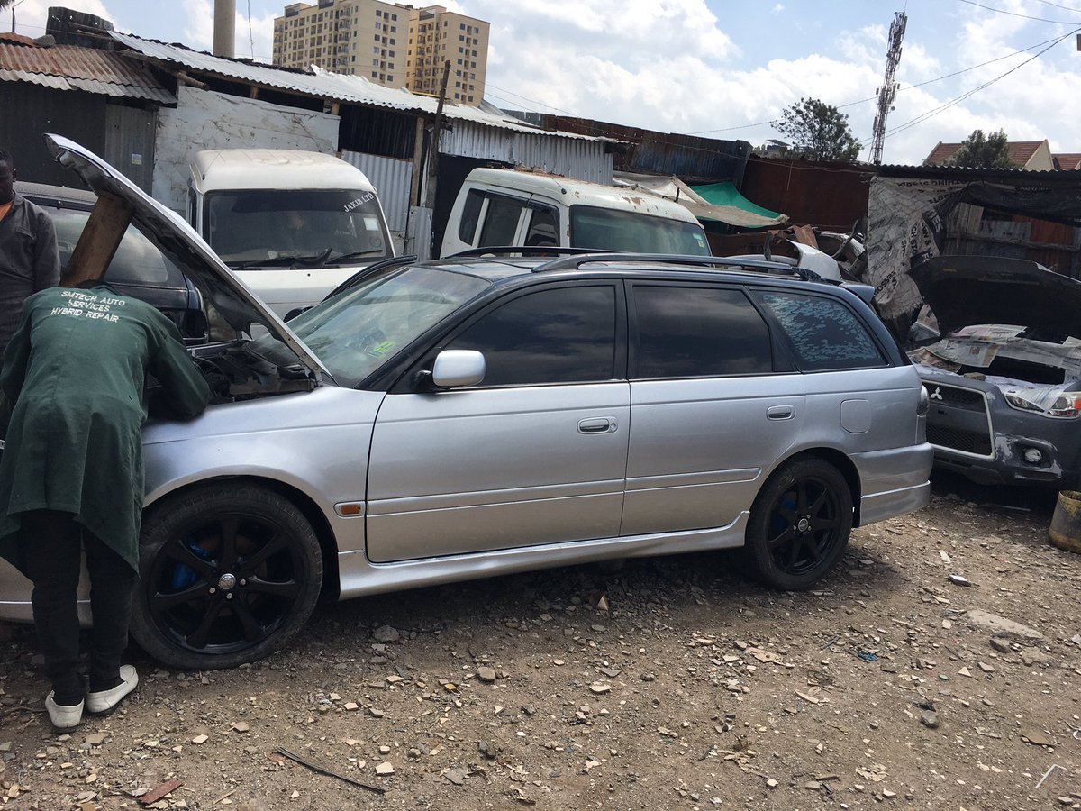 TonnyOBO's tweet photo. Selling my Caldina GTT ST215
Working sunroof 
AWD
New front tyres
New paint job
Needs new engine

Price 320k https://t.co/iwVkyuI7xC