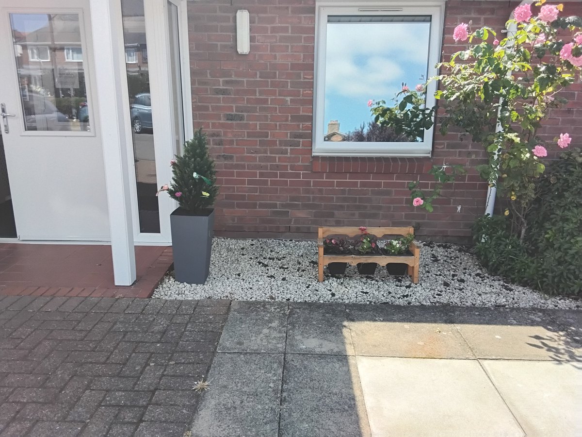 RedHouse44's tweet photo. Residents are so proud with our wildlife garden especially when they watch the birds take a bath in our pond even though we did not make it to the second stage good luck to the other HICA homes that went through #hicaactivities #bridlington #carehome https://t.co/Lmfxg9nwe4