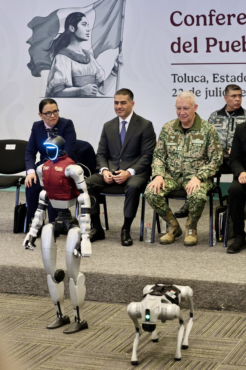 rosaicela_'s tweet photo. La Presidenta @Claudiashein encabezó la #MañaneraDelPueblo desde #Toluca, #Edomex, donde informamos que con #AtenciónALasCausas hemos realizado Jornadas de Paz para que la población, principalmente los jóvenes, tenga acceso a cultura, deporte, talleres, programas y servicios. 🇲🇽🕊️ @delfinagomeza @RocioBarcenaM