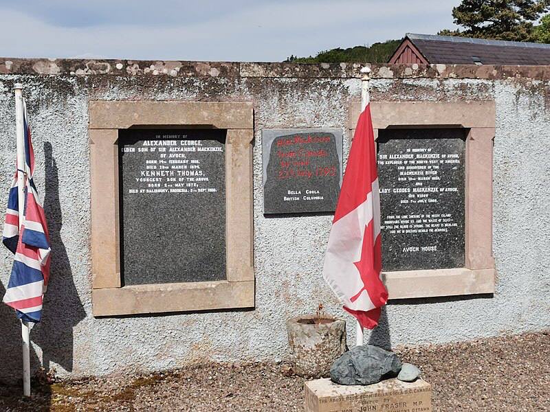 KyleEricks5458's tweet photo. The grave of Scottish-Canadian explorer Sir Alexander Mackenzie in Avoch, near Inverness, Scotland. https://t.co/BtEAf0ht67