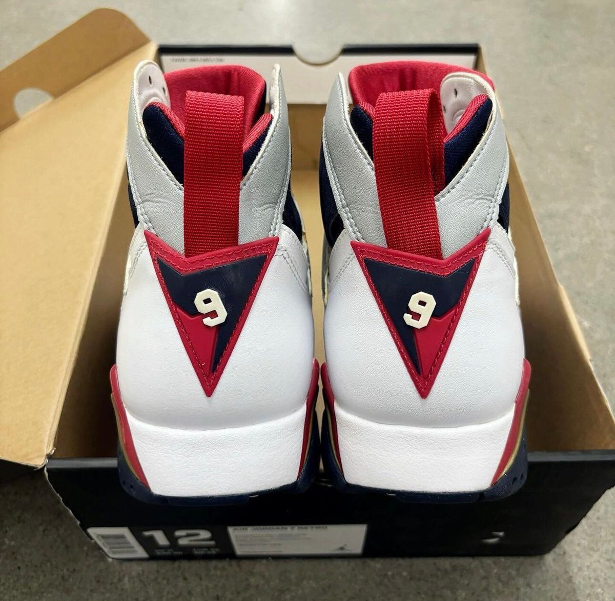 JustFreshKicks's tweet photo. Bring ‘em Back 😤 https://t.co/nrBrMqHWgo