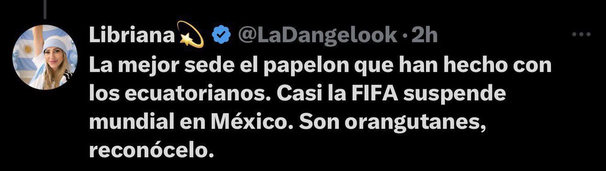 ArgensimioMeser's tweet photo. Esta payasa @LaDangelook se quejó de que a su hija la trataban mal en México, le decían “ladrona”, “mesera” solo por ser argentina. Pero resulta que la mamá se hace la graciosa en Twitter publicando este tipo de cosas del el país donde vive su hija. Se victimizan los argentos. https://t.co/f5eI4xMEf5