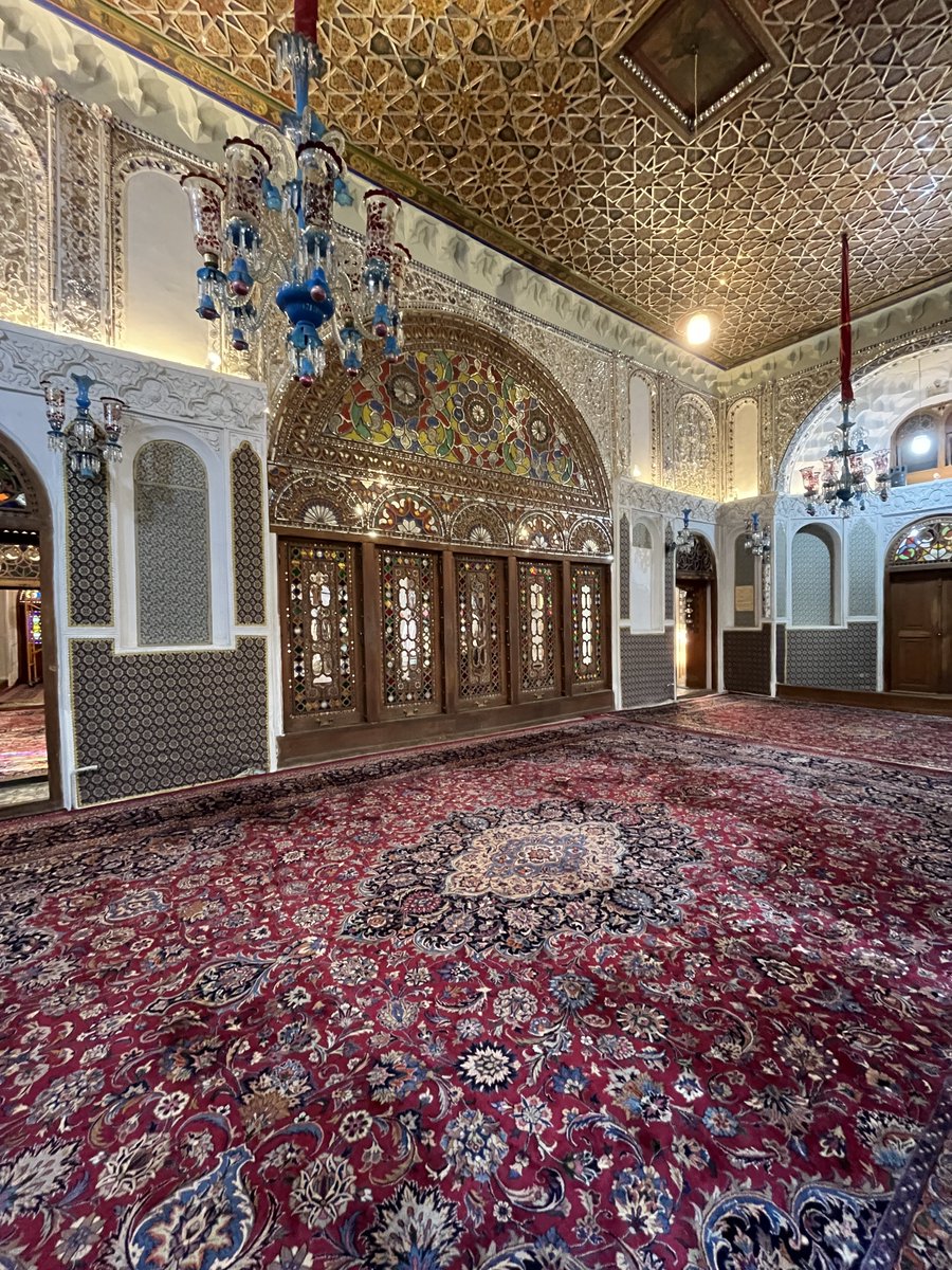 fakharcarpet's tweet photo. حسینیه امینی - قزوین https://t.co/WKDgFPwN51