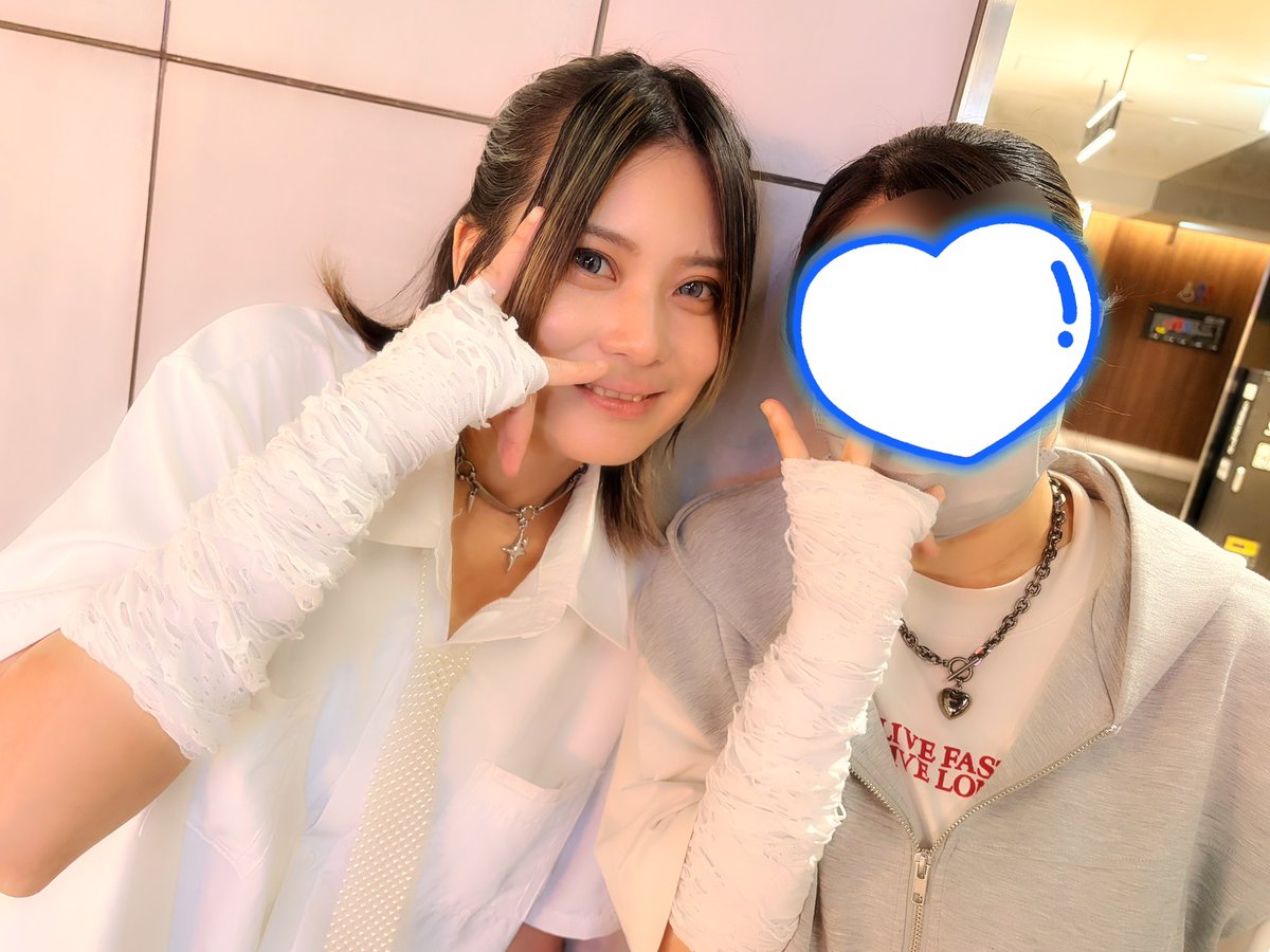 ayazu_Dorosk's tweet photo. LIVE × LIVE × LIVE
@ 歌舞伎町タワー「FIRST STAGE」
今日もかっこよかったです!!!!✨
大好きな歌声も、3人ならではのハモリも聞けて幸せでした〜!🥰
楽しかったー!!
#陽空基地
#HRK_SB
#陽稀
#HARUKI
#LOC
#LASTONECALL https://t.co/hWNK3JdOf6