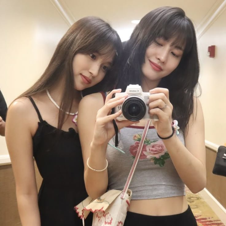 rvyrilvr's tweet photo. how your pinterest sees you!! (ult group edition) 

put ur ult group below in search &amp; tweet  what comes up first!!   

★ my____ duo 
★ my ____ lyrics 
★ my _____ album 
★ my _____ aesthetic https://t.co/2X76D2ZFu6