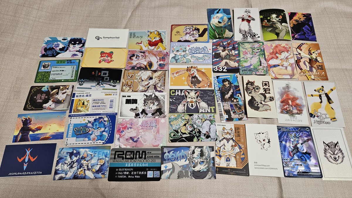 coda0103's tweet photo. 得闲兽聚( @Beatleisurex )という中国のイベントへ遊びに行きました！すごく楽しかったです！😆✨
素敵な名刺やグッズ、色紙などもありがとうございました！🙏✨
あと、今回は中国語で交流チャレンジをちょっとだけしてみたのですが、それが通じたのがとても嬉しかったです！
また遊びに行きたいです🫶 https://t.co/KCOqpsuVVQ