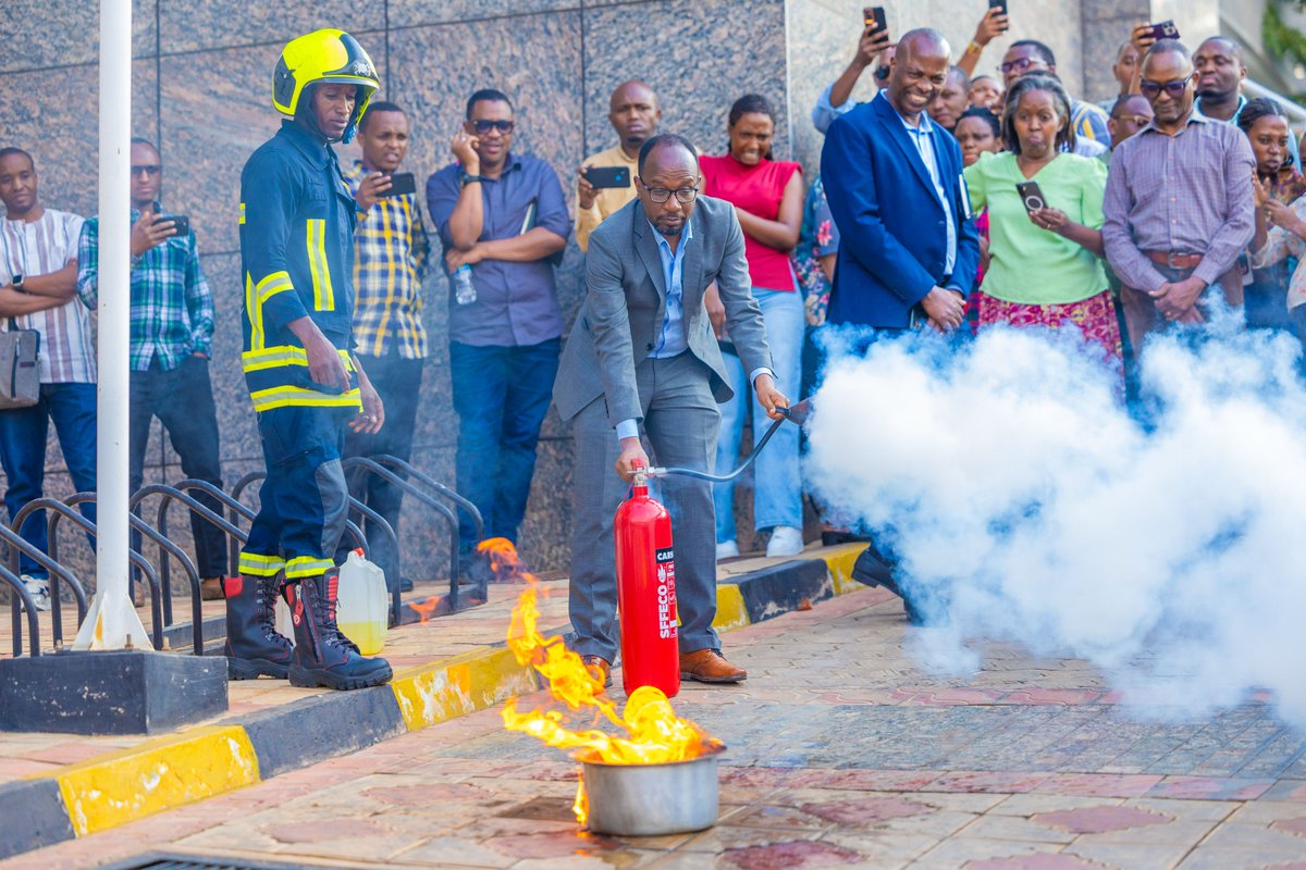 RwandaEmergency's tweet photo. Today, MINEMA in collaboration with @RwandaInterior & @Rwandapolice, conducted a capacity-building training on fire safety and security for staff from @RwandaWater, @Lands_Rwanda,@RwandaHealth,@EnvironmentRw & MINEMA.

The training aimed to strengthen compliance with fire safety, lightning protection, and emergency preparedness standards while equipping participants with practical skills in the proper use of fire extinguishers.

The ongoing initiative responds to gaps identified during recent inspections of public and private infrastructures and reflects the Government's commitment to enhancing workplace safety, preparedness, and resilience across institutions.