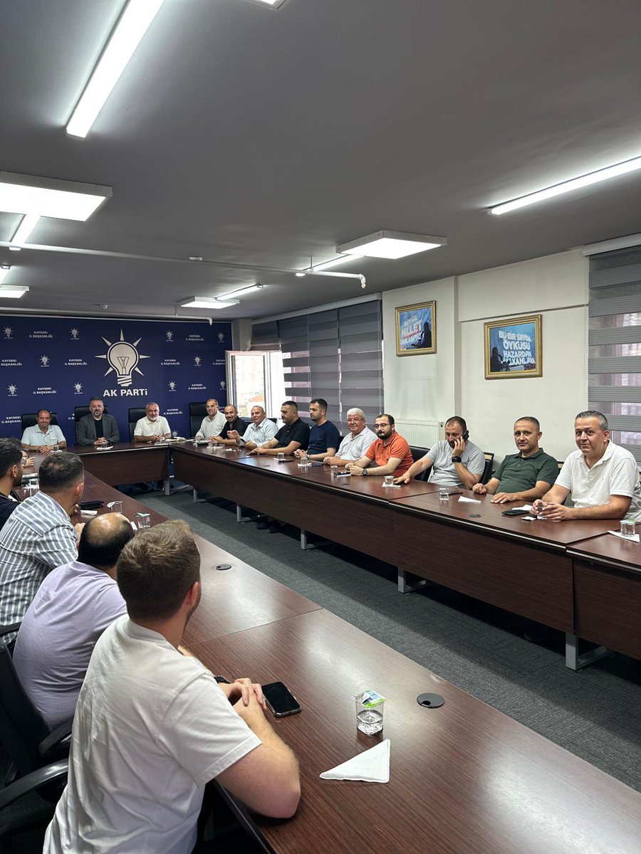 SelcukMelekogl1's tweet photo. Haftalık olağan yönetim kurulu toplantımızı gerçekleştirdik. https://t.co/3zbyWxPlZ2