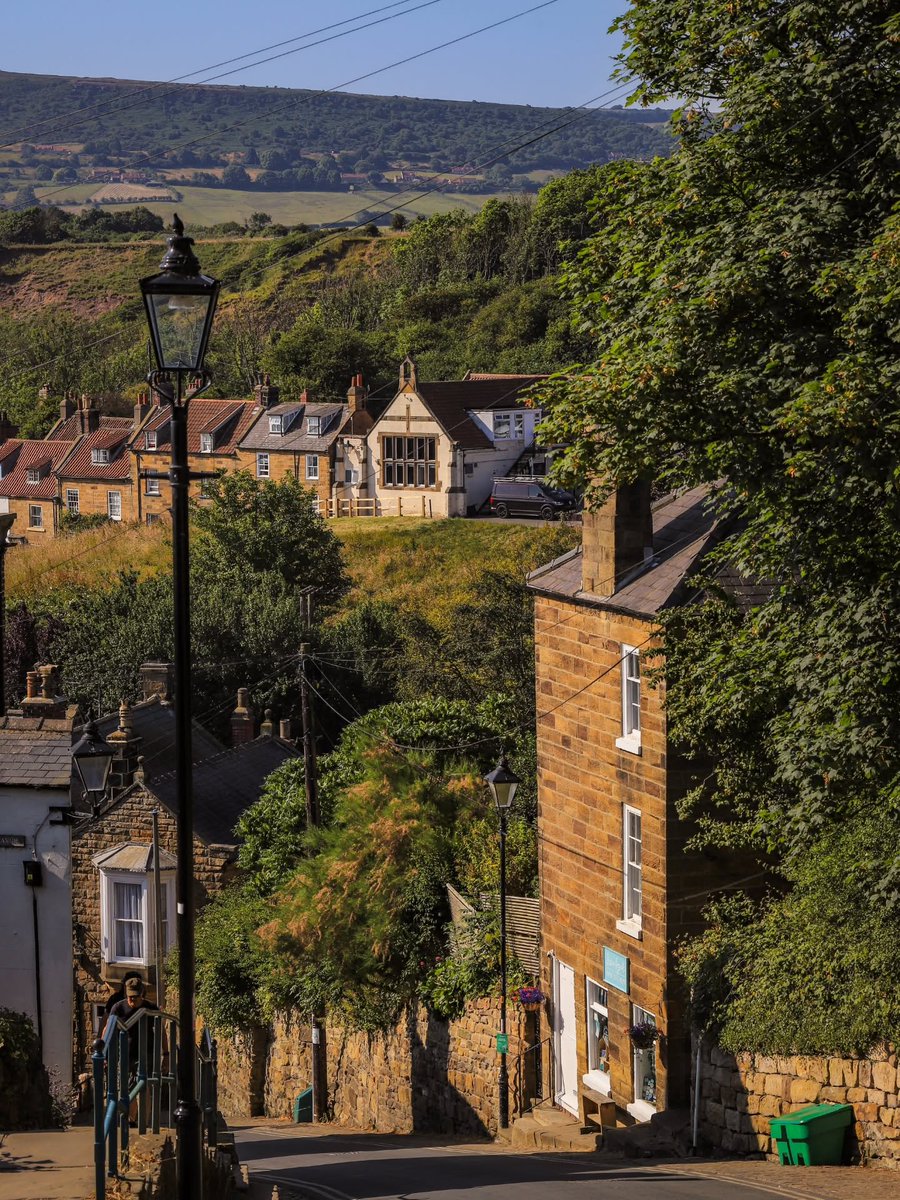 visitnorthyork's tweet photo. The beautiful Robin Hood's Bay ♥️ https://t.co/0b6aUS1iiN