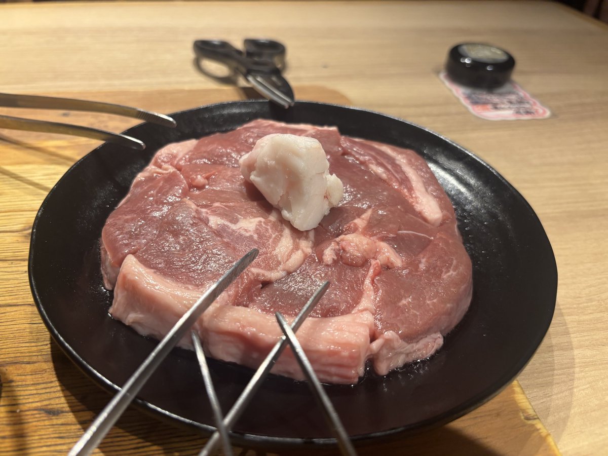 chukavschuka3's tweet photo. 松竹のグルメ王と最高の飯刻んできた！！
こえーぐらい美味すぎた！！！！
ほっとけねーよ！！！ https://t.co/enGsB8p7AQ