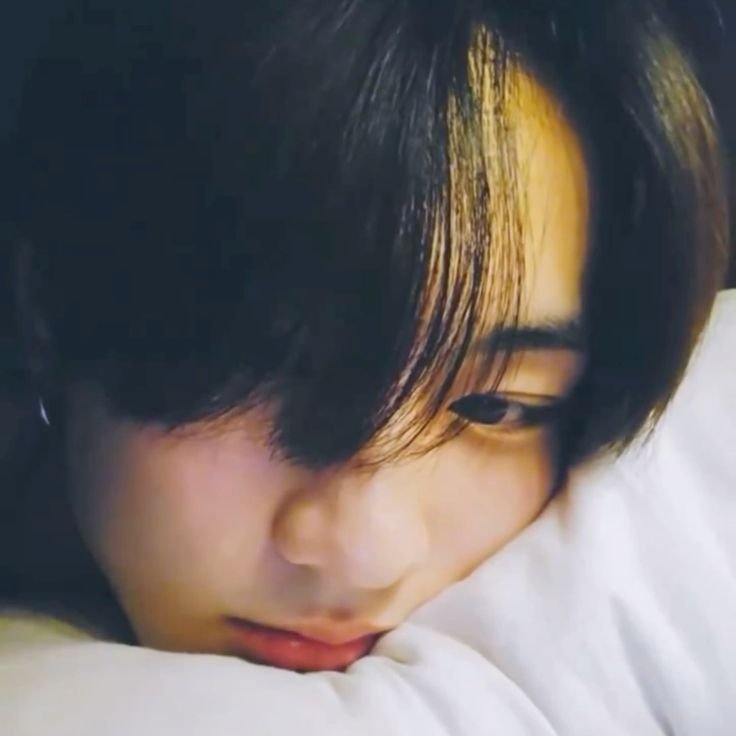 goldenhee15's tweet photo. Drop tags for Jungwon if you Miss him 🥺

#SevEN_Bound_Forever
#No_Funds_For_Belift https://t.co/pkl9bjMoZ5