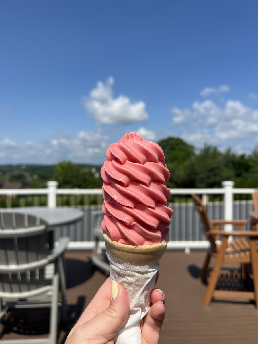 KingKone_'s tweet photo. Now serving- DAIRY FREE WATERMELON SORBET! 🍉 https://t.co/O1CVOgeaL0