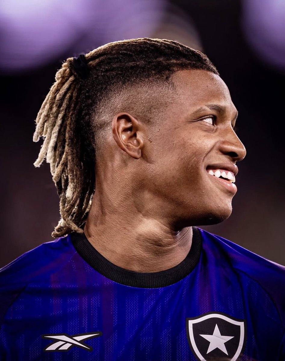 gustavoterini's tweet photo. 🚨 URGENTE!

Palmeiras aumenta a proposta por Danilo para 28 milhões de euros (R$ 162 milhões) fixos, pagos em até três parcelas.

🗞️ @ESPNBrasil | @andrehernan | “Fala a Fonte”
📸 Lucas Oliveira https://t.co/CI5OAuKaoD