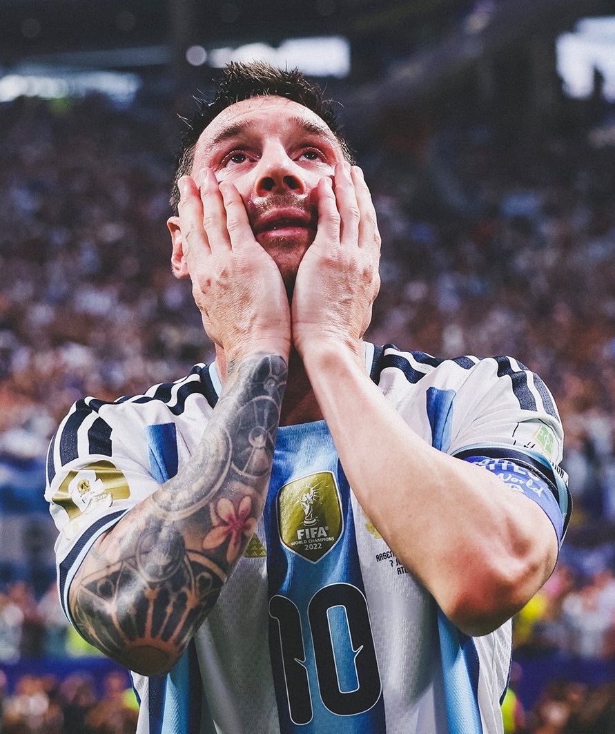 EPL_Gunlukleri's tweet photo. Uluslararası Futbol Tarihi ve İstatistikleri Federasyonu (IFFHS), 2026 FIFA Dünya Kupası’nın en iyi oyuncusunu Lionel Messi olarak seçti. https://t.co/gTjYugv2Iq