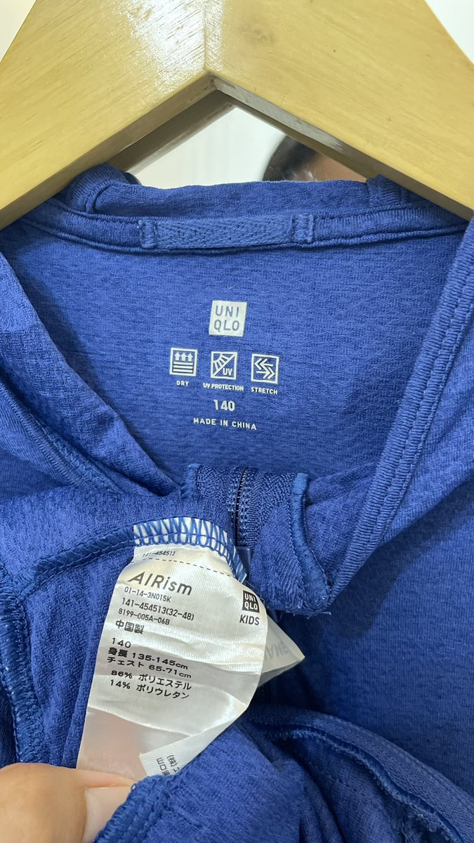 killuasodik's tweet photo. Dibeli yukkk
Jaket airism uniqlo putih size m 150k 
Biru size 140 120k
Bisa oren n split payment ya😍 https://t.co/jIP4Lc68bf