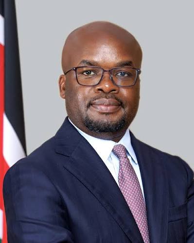 C_NyaKundiH's tweet photo. Why should Kenyan taxpayers’ money be used to fund gayism at the Ministry of Interior by people masquerading as communication trolls? Anyone Raymond @ray_omollo  gives a job to, we know exactly how they get it.  

The illegal, money-draining fake communication scam must be disbanded.

 Kenyan taxpayers’ money cannot be used to create wives for Raymond Omollo.