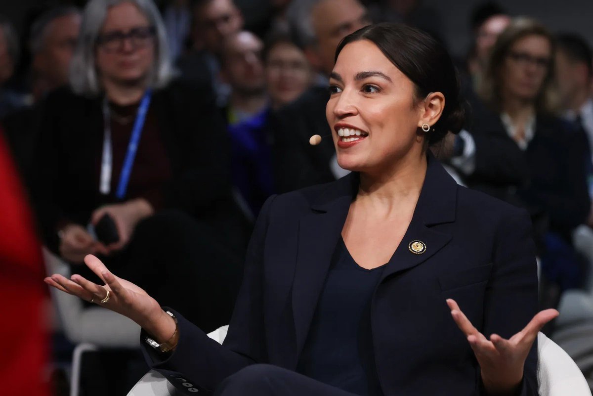 progupdates's tweet photo. NEW: A poll shows AOC surging in New Hampshire to first place in the presidential primary https://t.co/yCpGhW874c