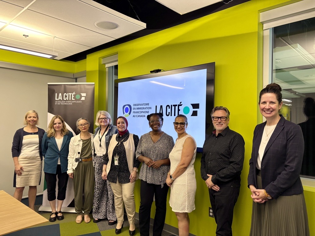 CollegeLaCite's tweet photo. La Cité et l'OIFC officialisent un partenariat pour faire progresser la recherche et l'innovation en immigration francophone. 

Ensemble, nous mettrons en commun l'expertise de l'OIFC et le laboratoire vivant de La Cité pour faire évoluer les pratiques. 
#ImmigrationFrancophone https://t.co/geboXObdcJ