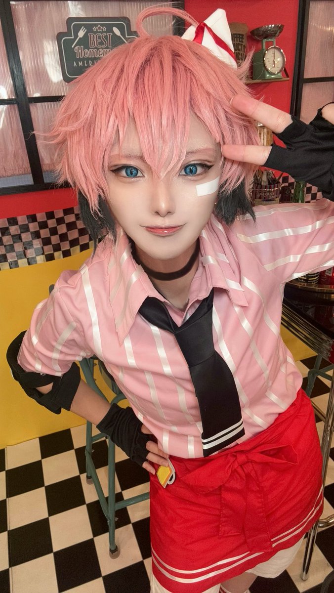 tas_ham's tweet photo. cos ※歌みた衣装

/ \゛組🛼併せしてきたよ❣️
全部かわいくて最高だった！
🎂も美味しくてお気に入り🤩 https://t.co/5iEmGDGKPY