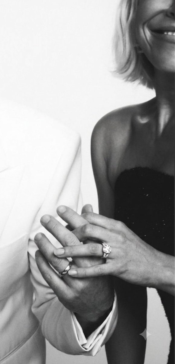 greyspostit's tweet photo. HOLY SHIT THEY’RE RUNNING OFF TO GET MARRIED https://t.co/DuR7bRipjX