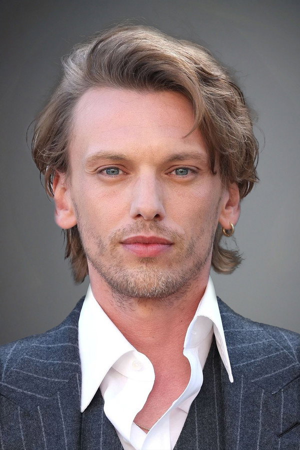 OrtaDunyaCom's tweet photo. Beklenen haber nihayet geldi!🧝‍♂️

Jamie Campbell Bower, Yüzüklerin Efendisi: Güç Yüzükleri 3. sezonunda Galadriel'in eşi Celeborn'u canlandıracak!

Sizce Jamie Campbell Bower bu rol için doğru bir tercih mi? Yorumlarınızı alalım! 👇 #TheRingsofPower #LOTR https://t.co/xzUYtNNe4f