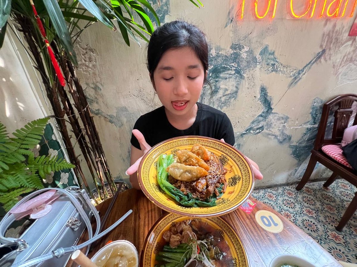 nml171819's tweet photo. @CumVN_ban1 cum cho tui ảnh này đc koo https://t.co/d5yUM9v9NA