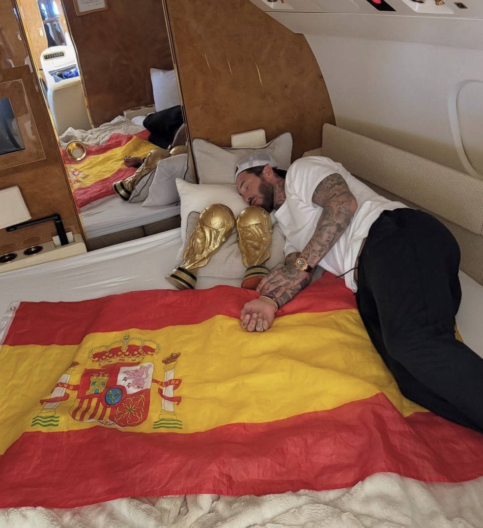 iragv1's tweet photo. ❤️ @SergioRamos ❤️ https://t.co/OKG6vRWEyw